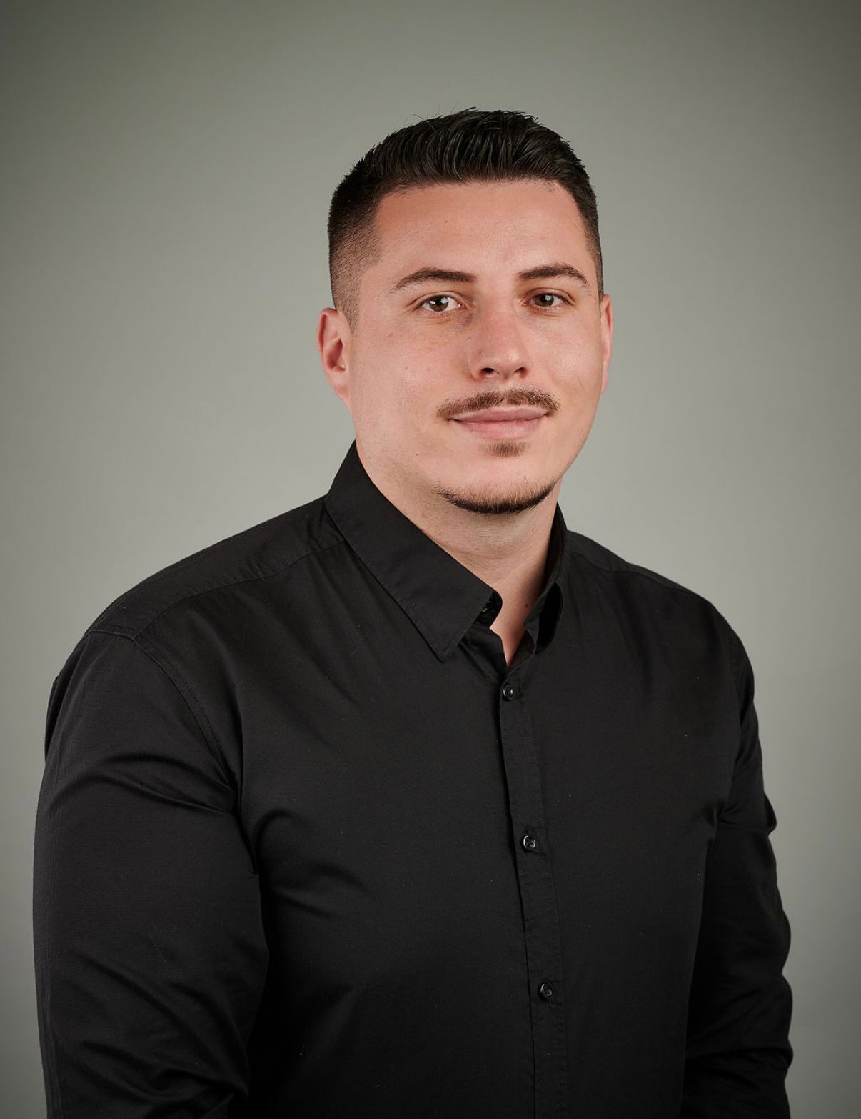 Gezim Hyseni — Projektleiter Gipserarbeiten